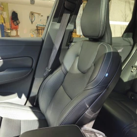 Volvo XC60 ULTRA B6 , Dark Theme, снимка 12