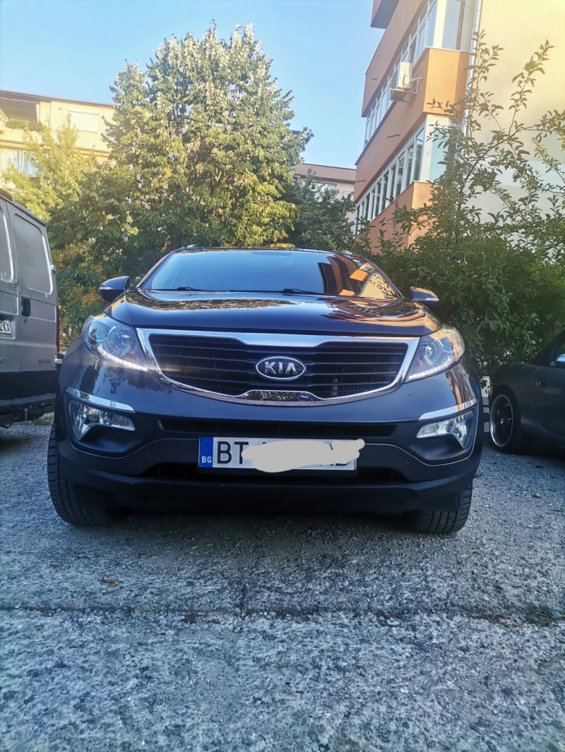 Kia Sportage 2.0 CRDI 4X4 / КАТО НОВА, снимка 3 - Автомобили и джипове - 48021061