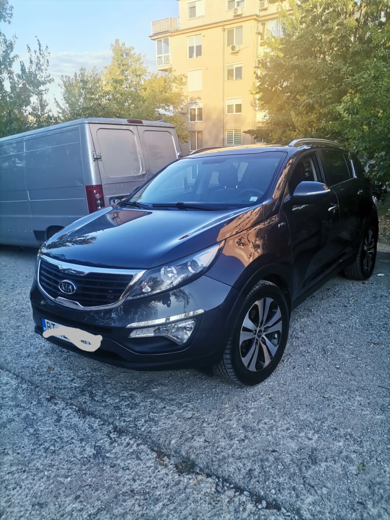 Kia Sportage 2.0 CRDI 4X4 / КАТО НОВА, снимка 8 - Автомобили и джипове - 48021061