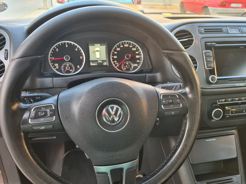 VW Tiguan  hi-line, снимка 9 - Автомобили и джипове - 48132699