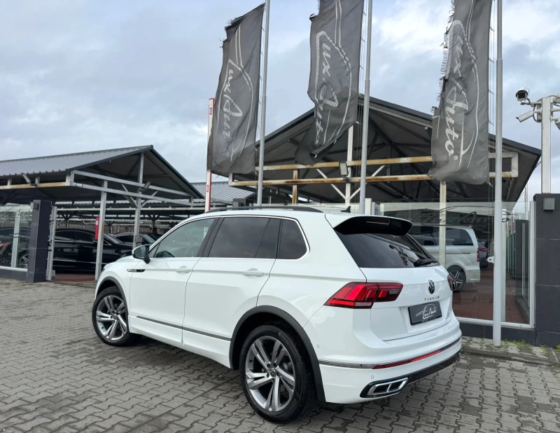 VW Tiguan 2.0TDI#R-LINE#MATRIX#KEYLESS#360* CAM#PANORAMA, снимка 5 - Автомобили и джипове - 52567317