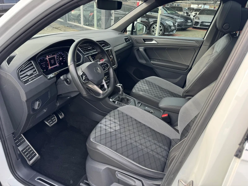 VW Tiguan 2.0TDI#R-LINE#MATRIX#KEYLESS#360* CAM#PANORAMA, снимка 8 - Автомобили и джипове - 52567317