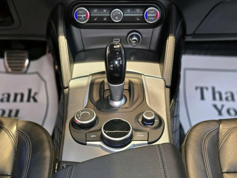 Alfa Romeo Stelvio * BASE SPORT Q4 * CARFAX * ЦЕНА ДО БГ, снимка 11 - Автомобили и джипове - 53214944