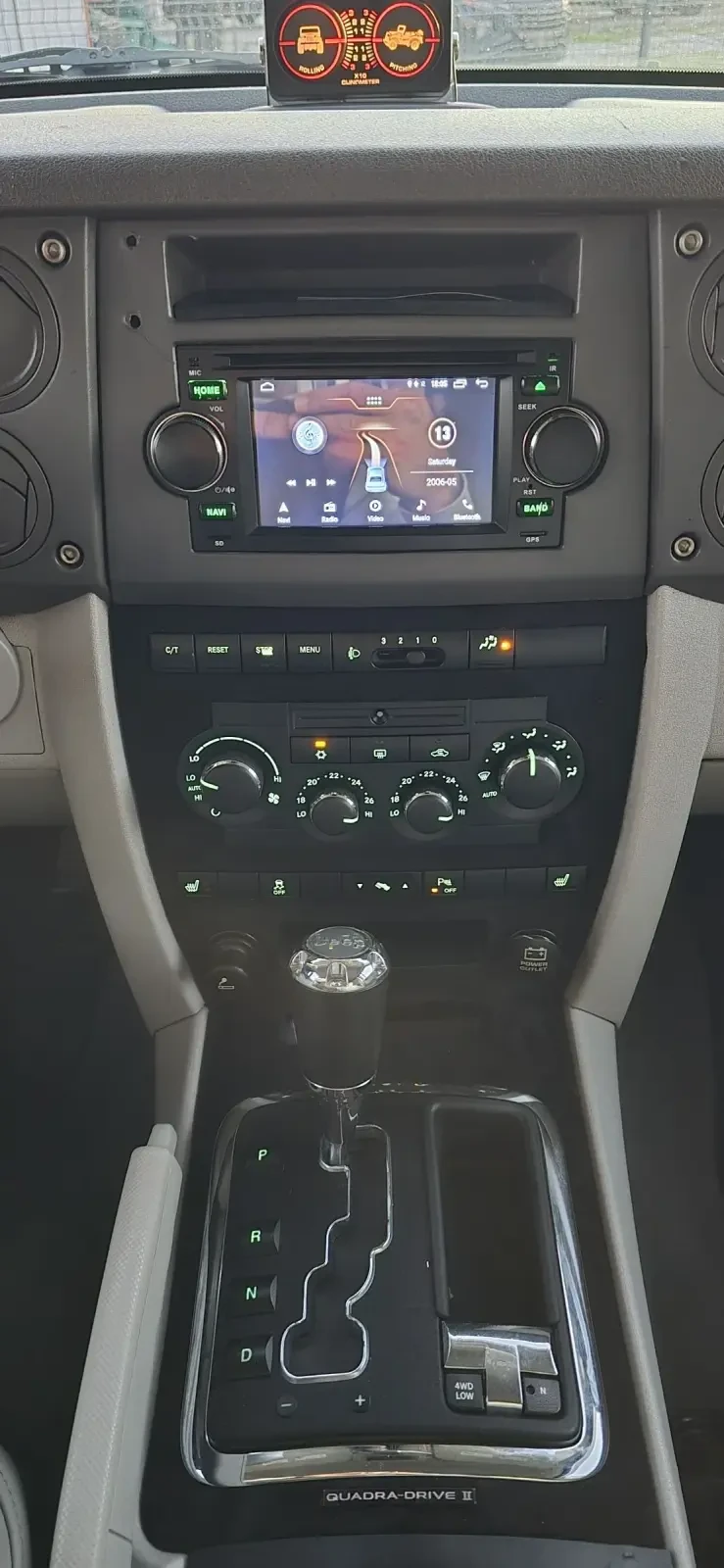 Jeep Commander 3.0 CRD, снимка 15 - Автомобили и джипове - 54263265