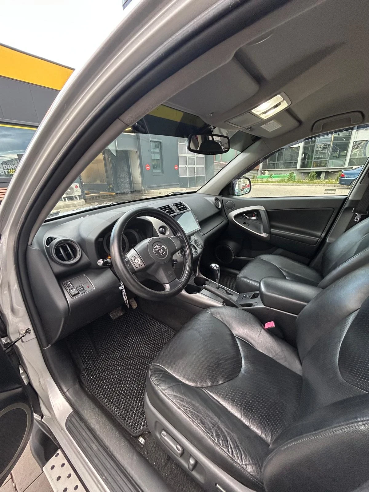 Toyota Rav4 2.0 - изображение 9