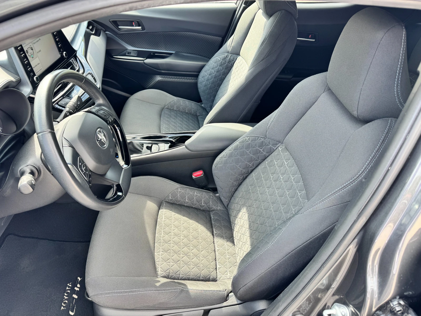 Toyota C-HR 2.0h 184k.с 48000км.Luxury Гаранция FACE - изображение 8