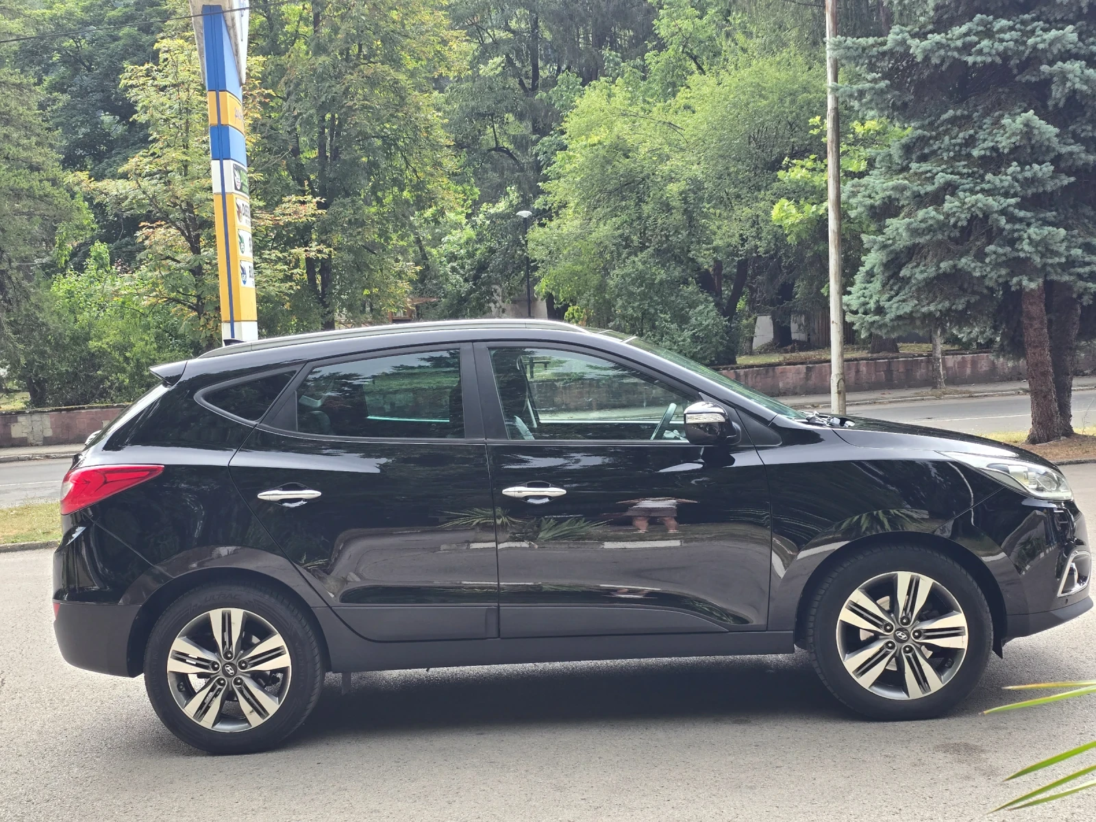 Hyundai IX35 2.0CRDI 4X4 NAVI CH - изображение 4