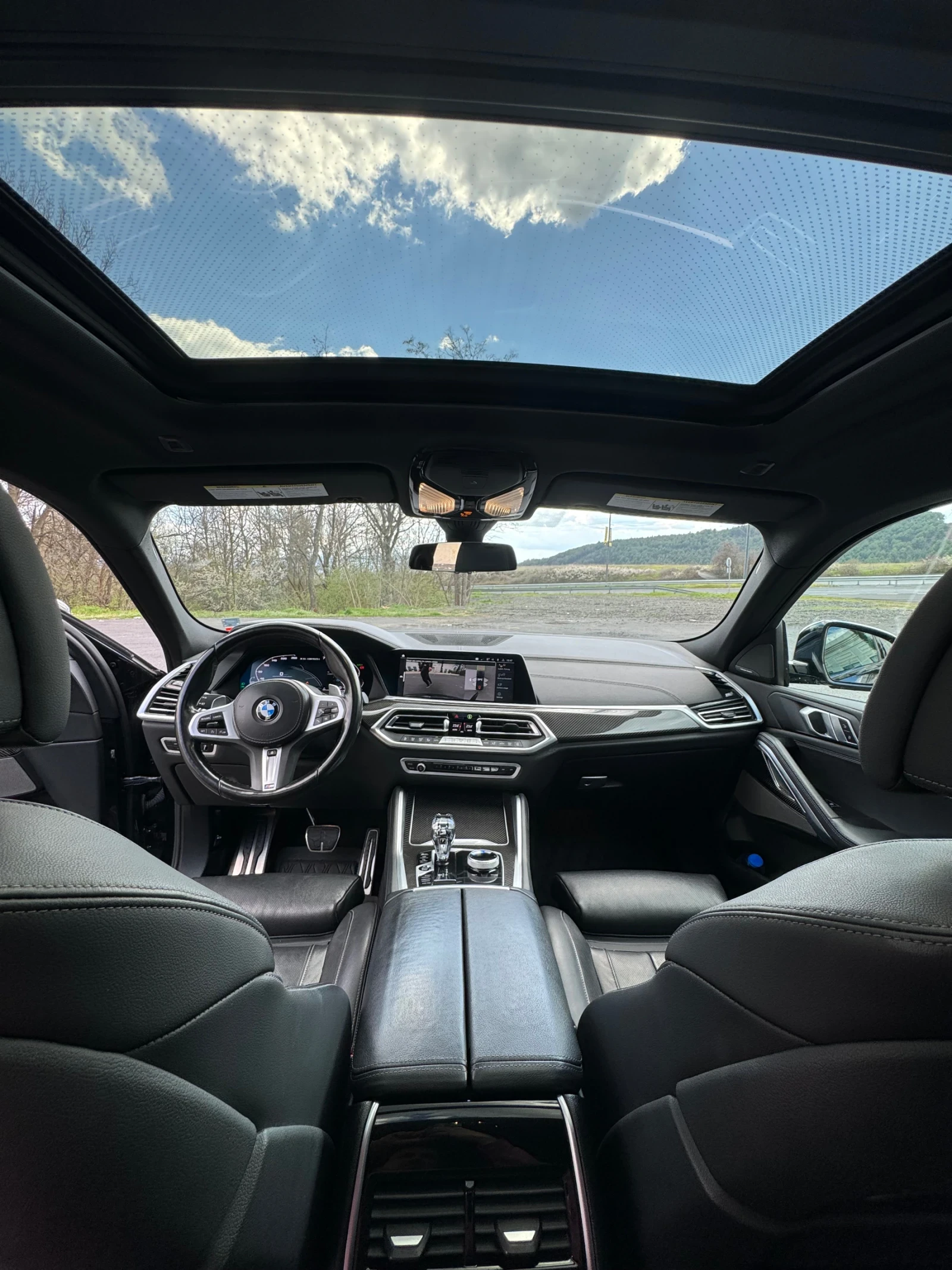 BMW X6 M50i Carbon/Crystal Controls/Iconic Glow/22 , снимка 11 - Автомобили и джипове - 54107966