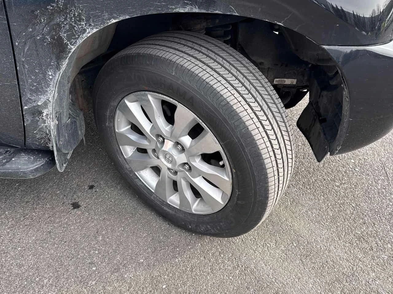 Toyota Sequoia Platinum  CARFAX, снимка 7 - Автомобили и джипове - 54138156