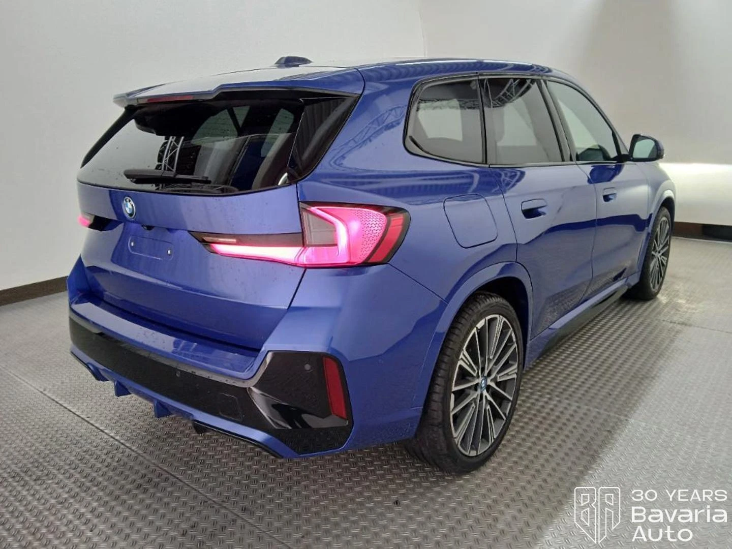 BMW iX1 30 xDrive M Sport Paket  | Mobile.bg � ����������� 3