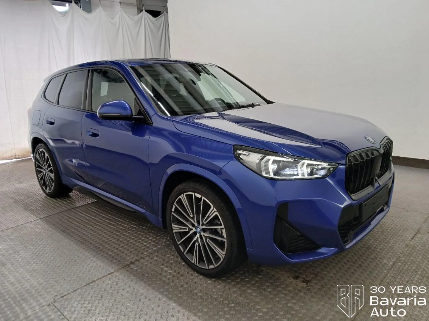 BMW iX1 30 xDrive M Sport Paket  | Mobile.bg � ����������� 4
