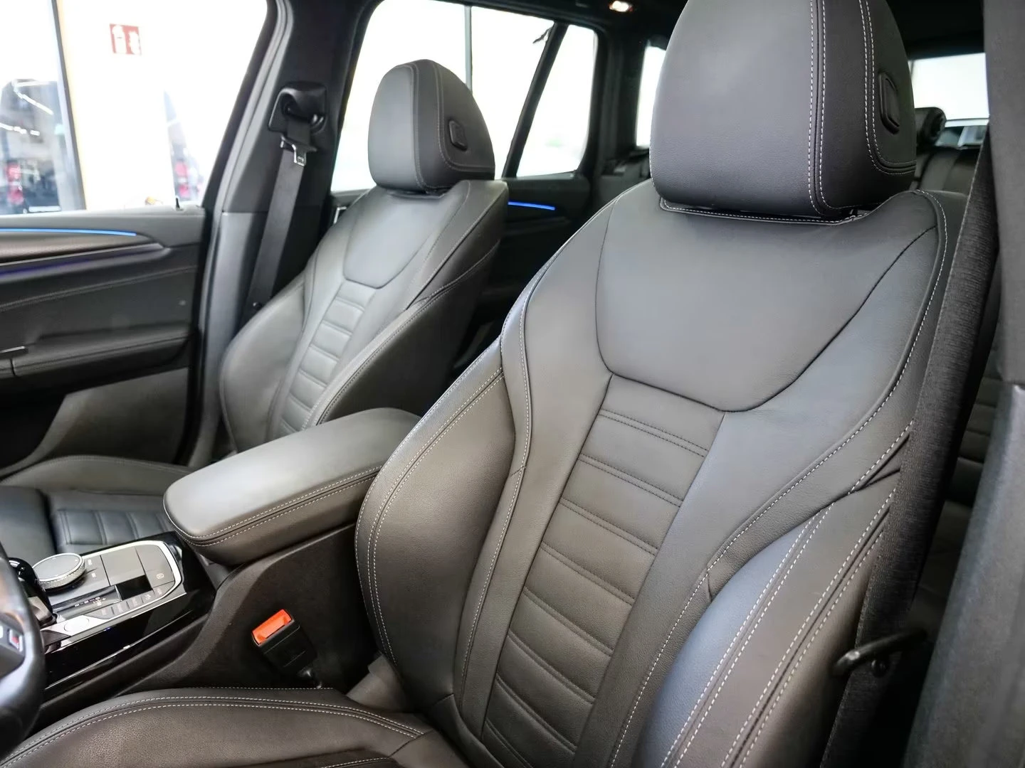 BMW X3 M4Od/340HP/LASER/PANO/HUD/360/KLESS/362z, снимка 12 - Автомобили и джипове - 54357263