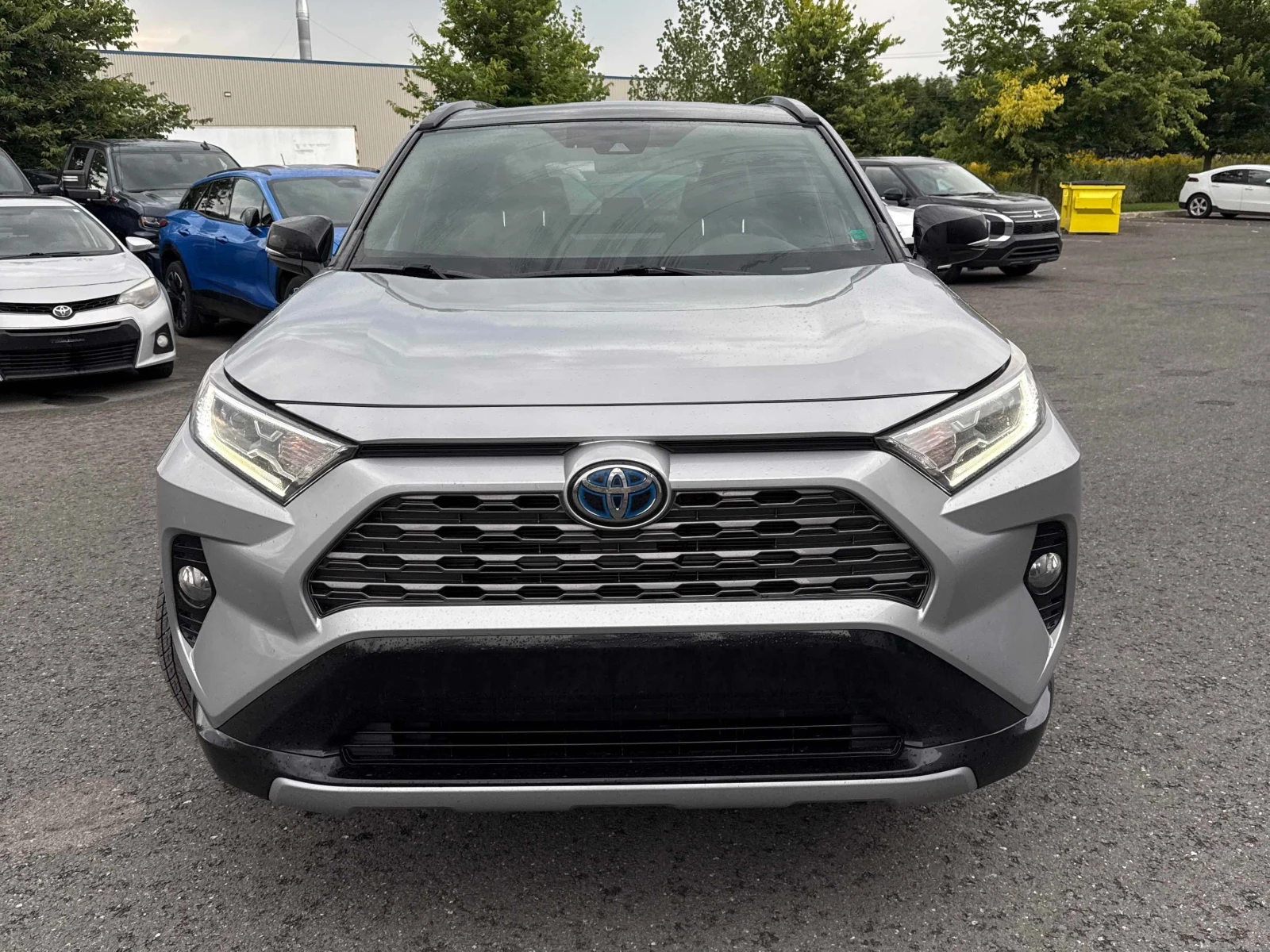 Toyota Rav4 * Hybrid XLE * АВТОКРЕДИТ БЕЗ ПЪРВОНАЧАЛНА ВНОСКА*, снимка 6 - Автомобили и джипове - 55840119