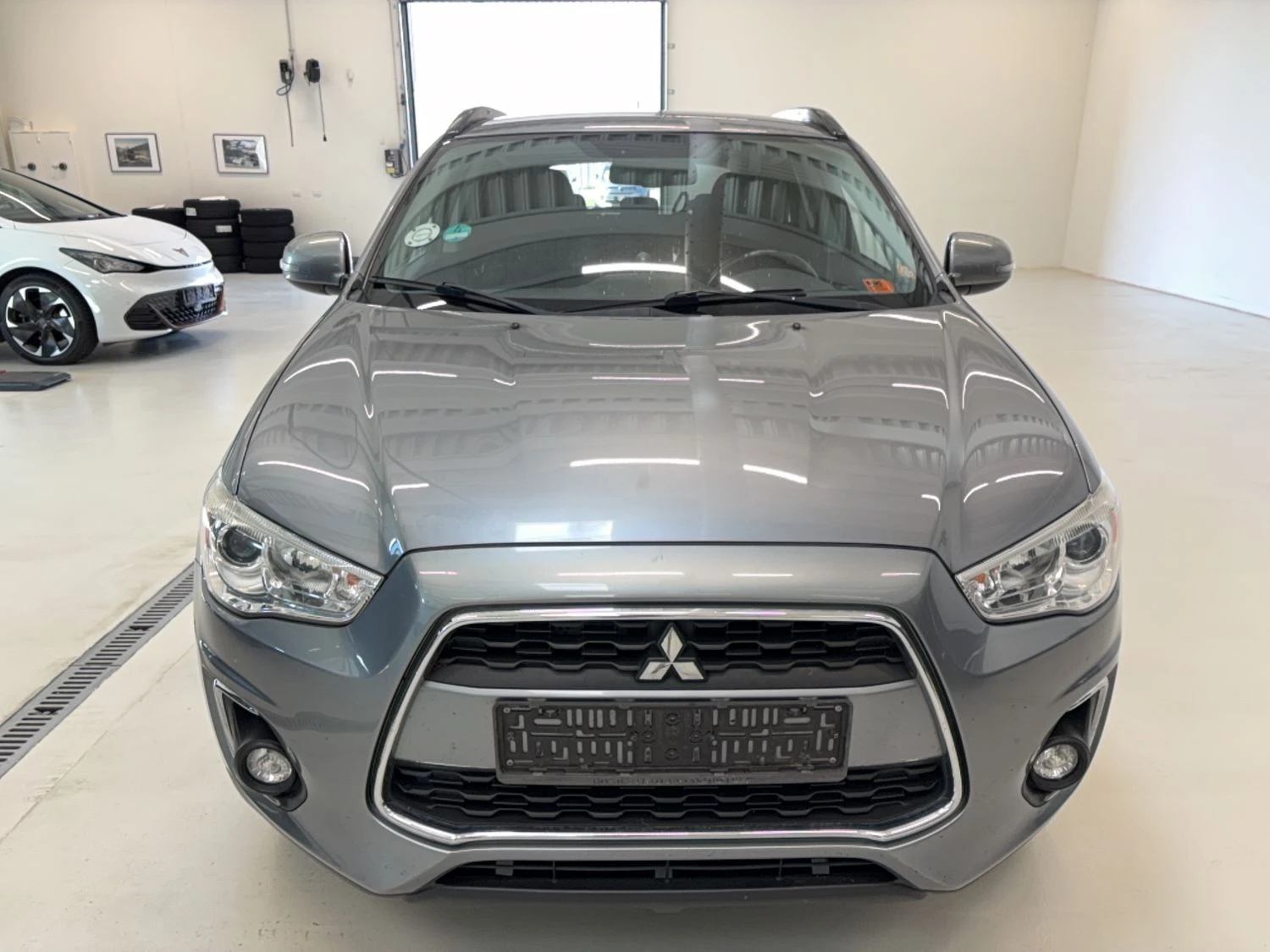 Mitsubishi ASX Invite 1.6 Бензин, снимка 3 - Автомобили и джипове - 56220403