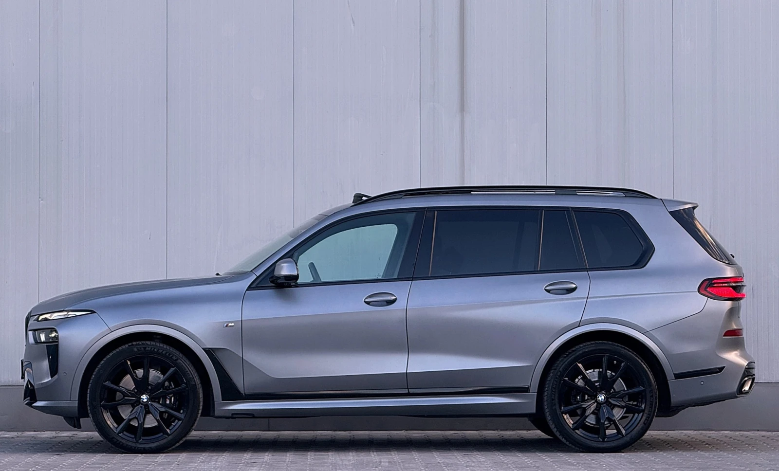 BMW X7 40d xDrive M-Sport MHEV, снимка 3 - Автомобили и джипове - 56225221