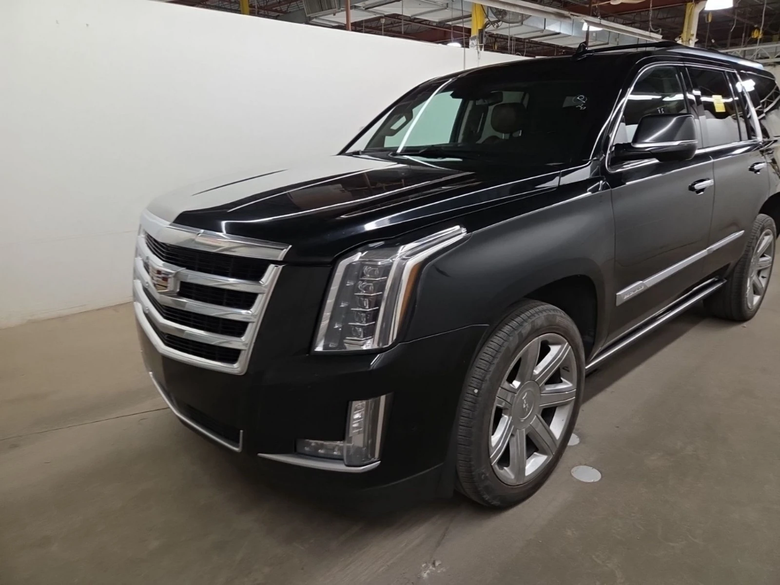 Cadillac Escalade | LUXURY PREMIUM | Цена до България & АвтоКредит