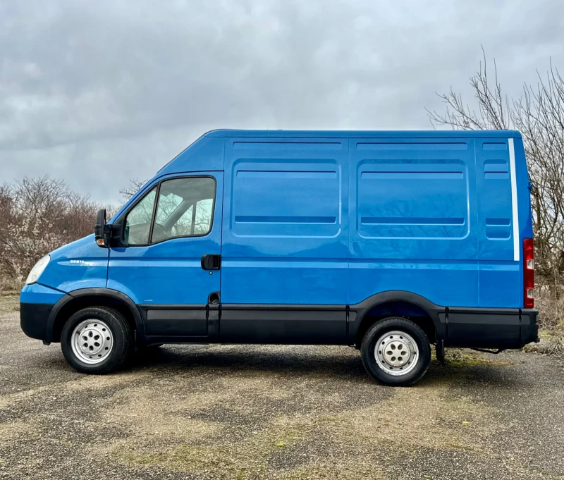 Iveco Daily Климатик* Седалка на Килограми* Сервизна История, снимка 3 - Бусове и автобуси - 53083874