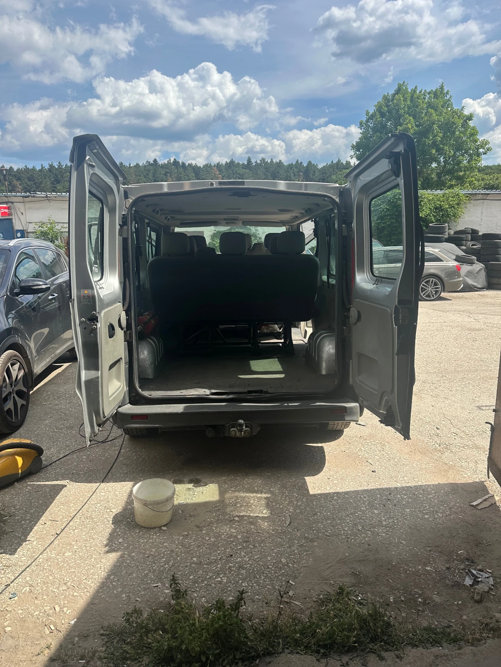 Renault Trafic 8+ 1 , снимка 8 - Бусове и автобуси - 54987701