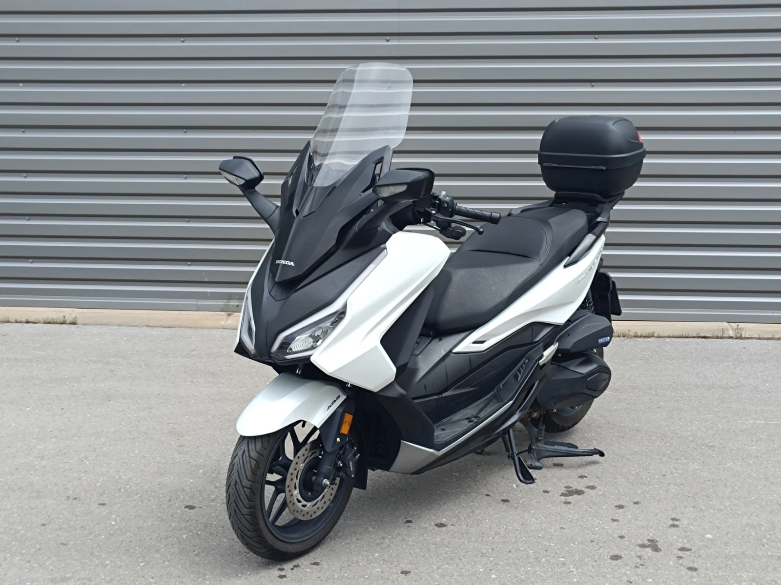Honda Forza 350, снимка 3 - Мотоциклети и мототехника - 54456353
