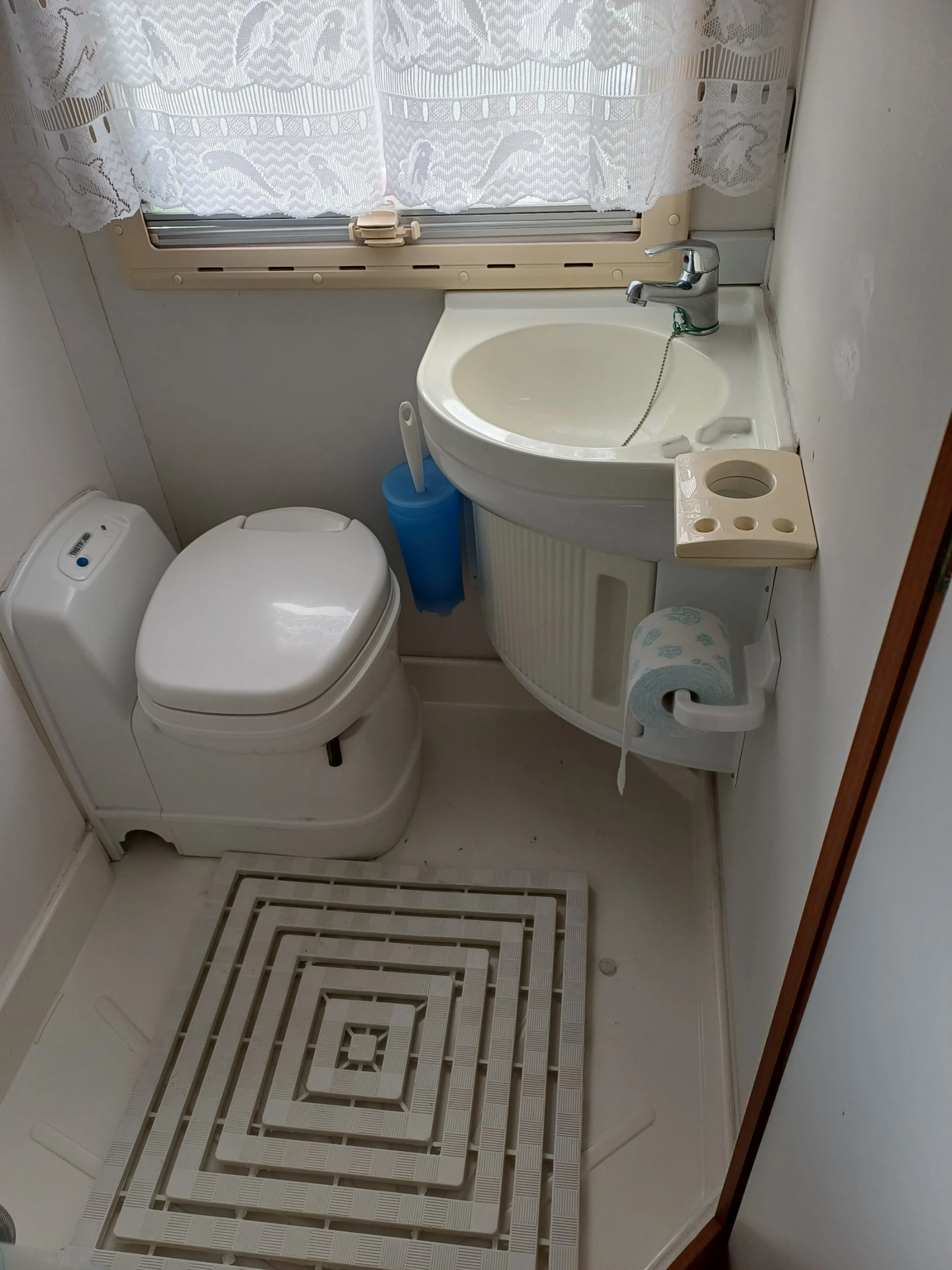 Кемпер Mirage, снимка 4 - Каравани и кемпери - 53704728