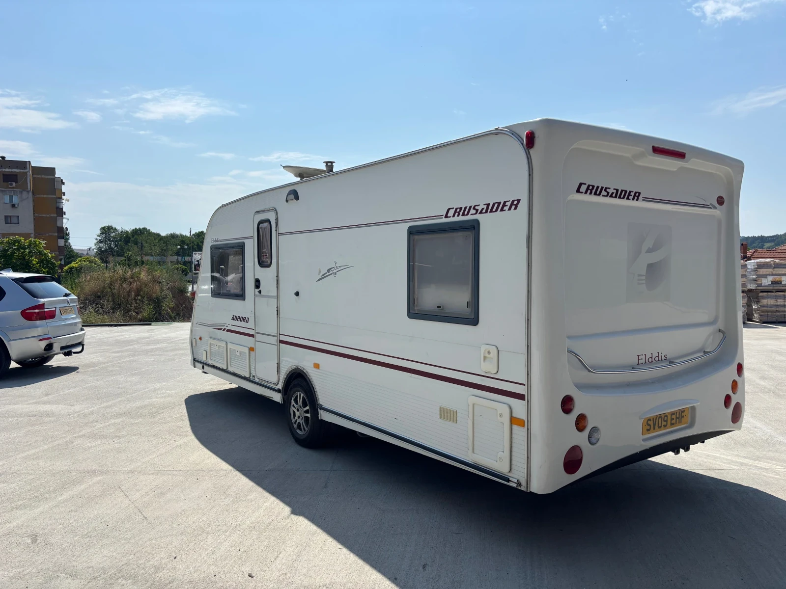 Каравана Eldis Crusader Aurora, снимка 3 - Каравани и кемпери - 55338401