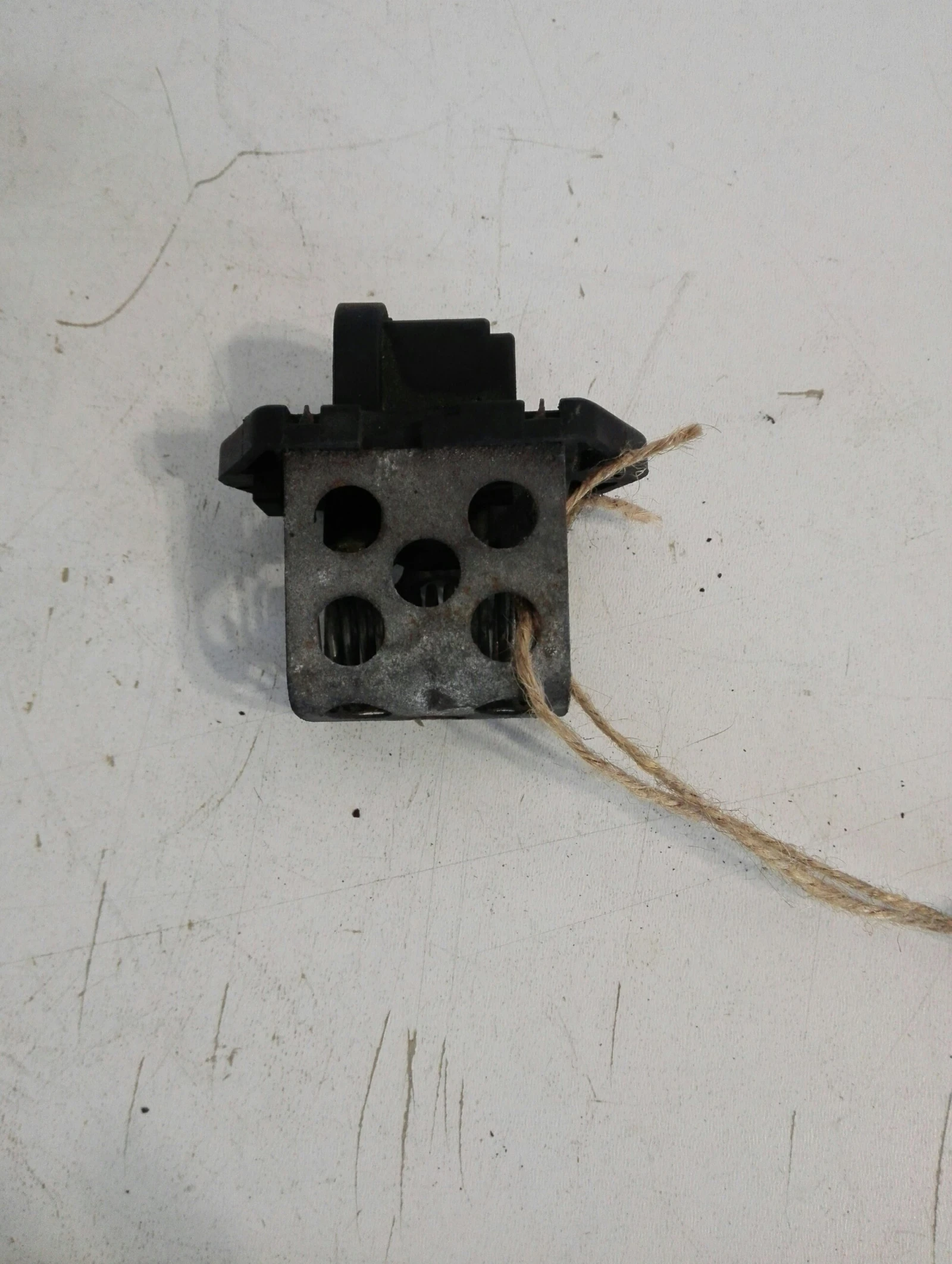 ���������� ����� ���� ����� 1.9��� | Mobile.bg � ����������� 1