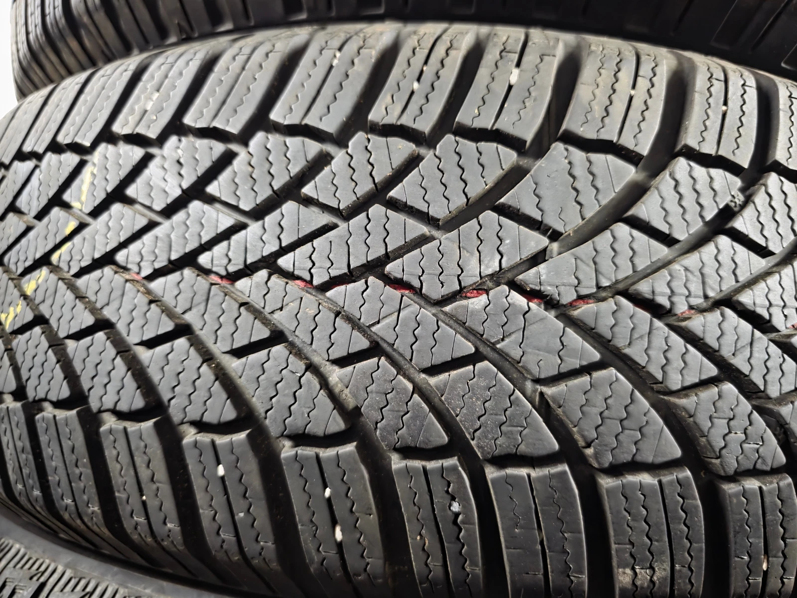 ���� 185/65R15 | Mobile.bg � ����������� 4