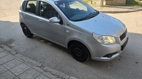 Chevrolet Aveo 102000км, снимка 3