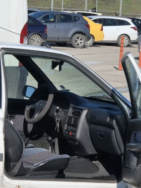 Peugeot 106 1.1i - 750 € / 1466.87 лв. - 98491839 9