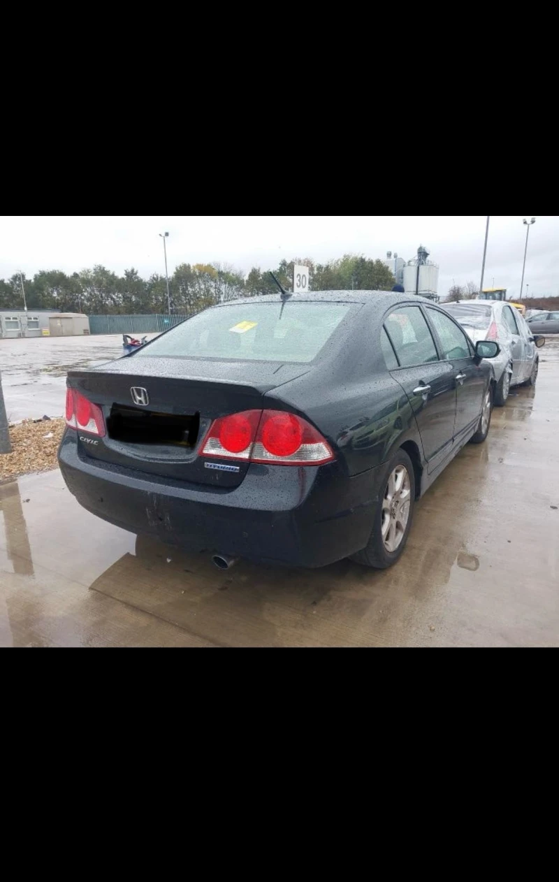 Honda Civic 1.3i-vtec HYBRID, снимка 3 - Автомобили и джипове - 49809870