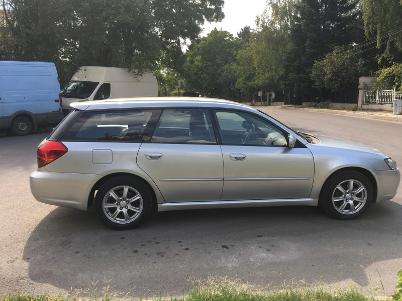 Subaru Legacy 2.0 R Automatic, снимка 4 - Автомобили и джипове - 47006395