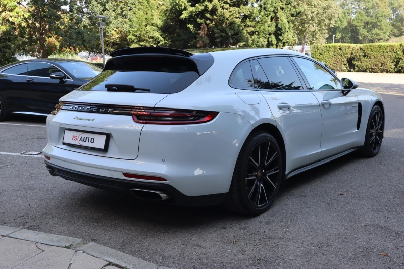 Porsche Panamera 4 E-Hybrid/BOSE/Ambient/Panorama/, снимка 4 - Автомобили и джипове - 46090788