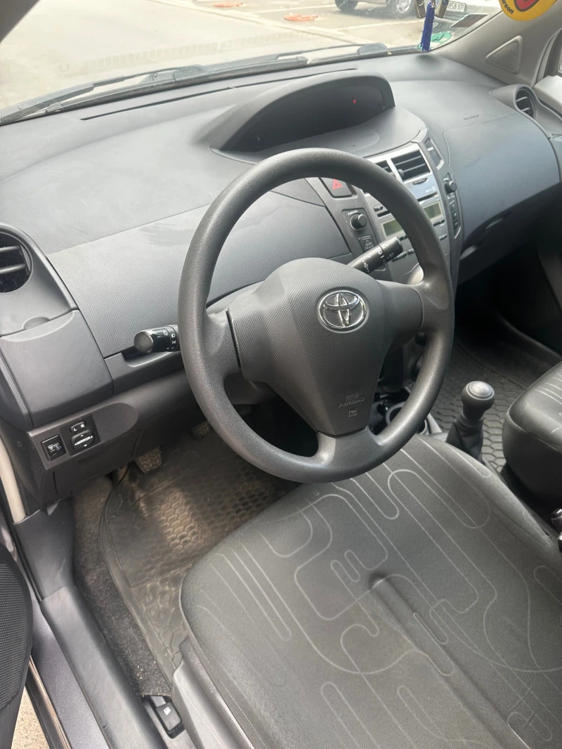 Toyota Yaris, снимка 9 - Автомобили и джипове - 46630892