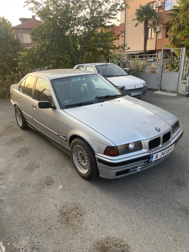 BMW 318 1.8i/LPG, снимка 1 - Автомобили и джипове - 47221166