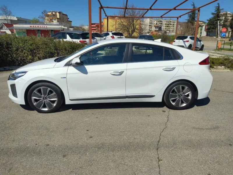 Hyundai Ioniq Hybrid 1.6 EXECUTIVE- SWISS, снимка 7 - Автомобили и джипове - 47439515