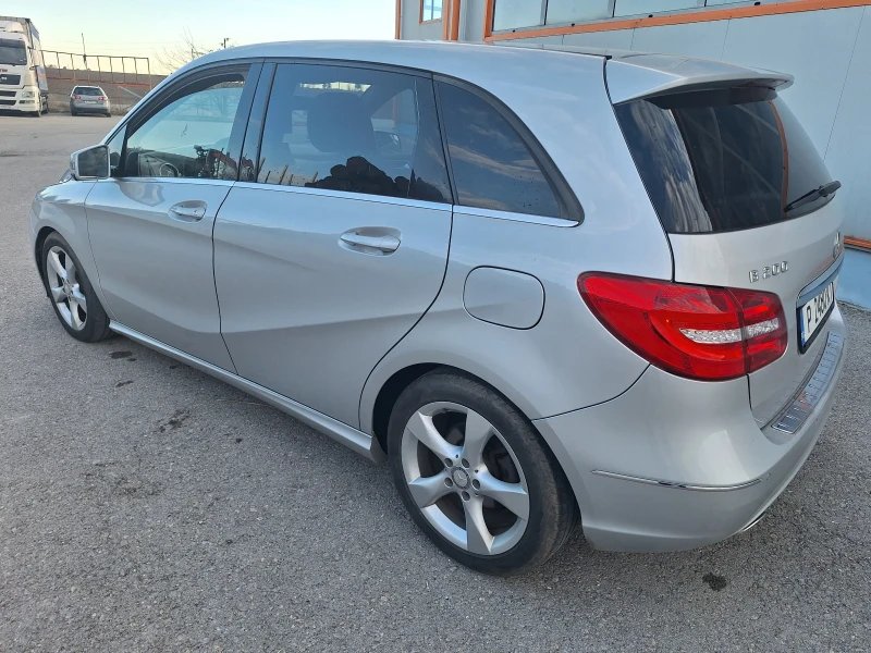 Mercedes-Benz B 200, снимка 6 - Автомобили и джипове - 48883591