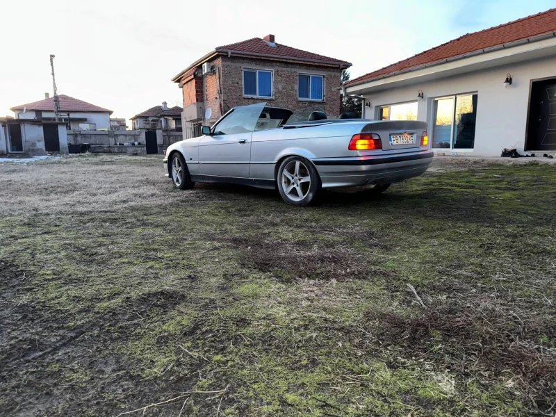 BMW 320, снимка 6 - Автомобили и джипове - 49065815