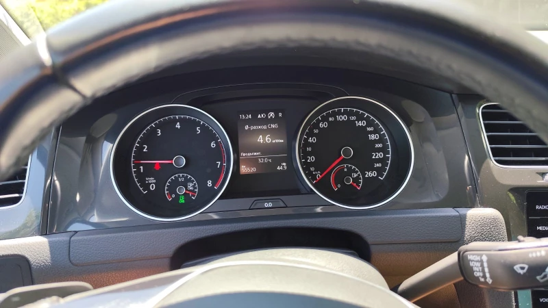 VW Golf Variant, снимка 9 - Автомобили и джипове - 51657213