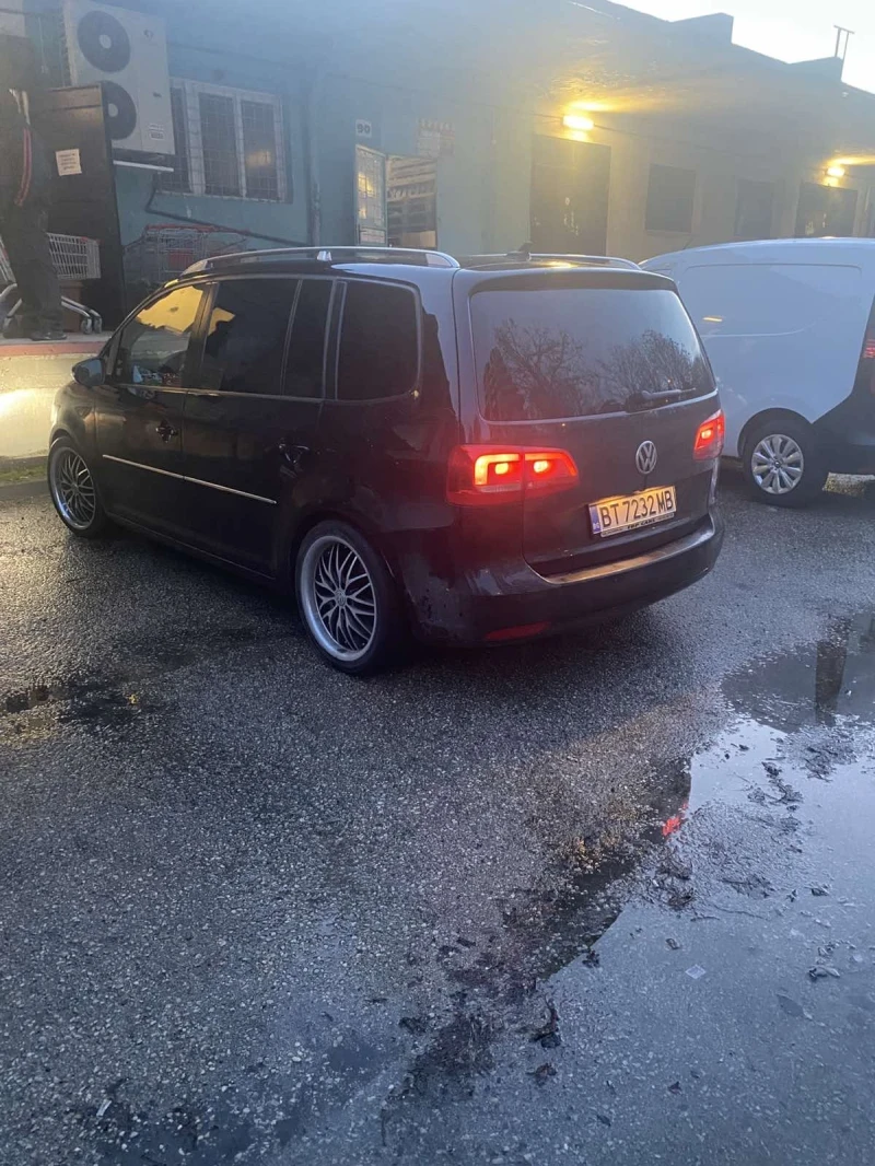 VW Touran Sport, снимка 7 - Автомобили и джипове - 50886415