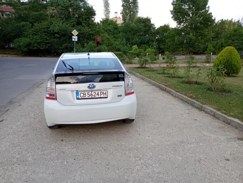 Toyota Prius 1.8 hybrid , снимка 6 - Автомобили и джипове - 52314089