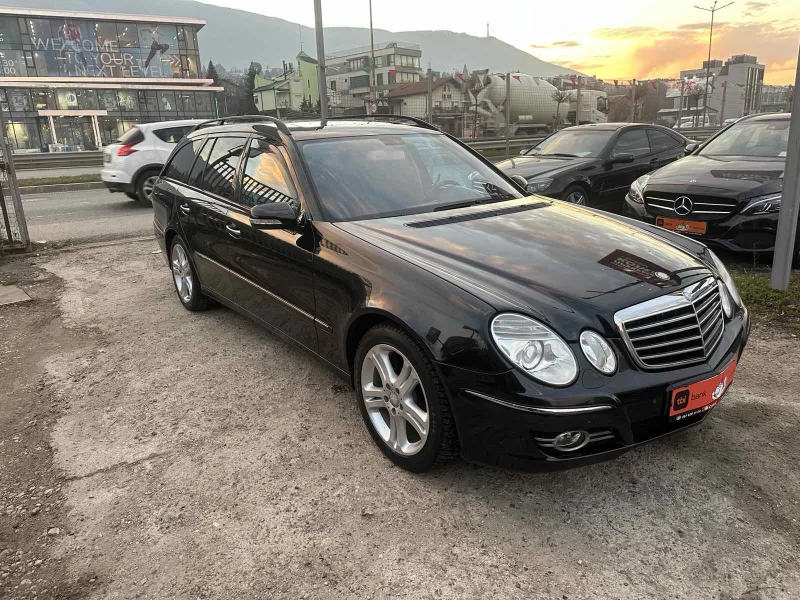 Mercedes-Benz E 280 CDI Avangarde , снимка 2 - Автомобили и джипове - 52846804