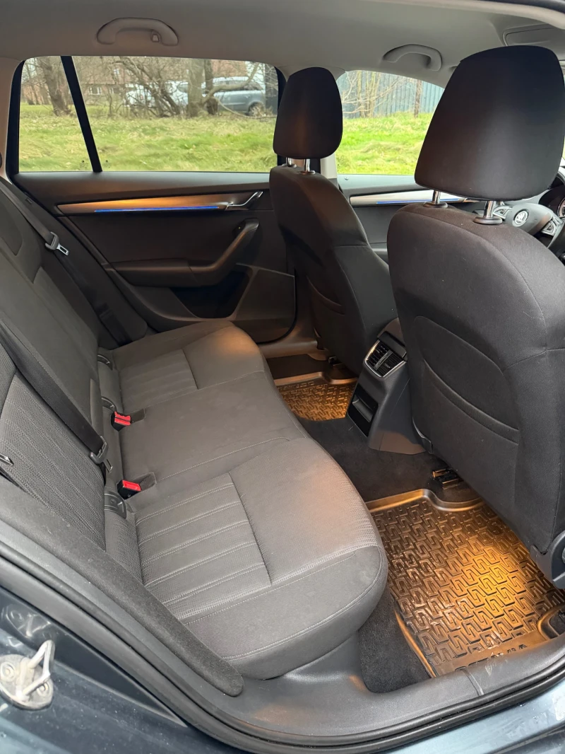 Skoda Octavia 2.0tdi 150кс, снимка 15 - Автомобили и джипове - 52866675