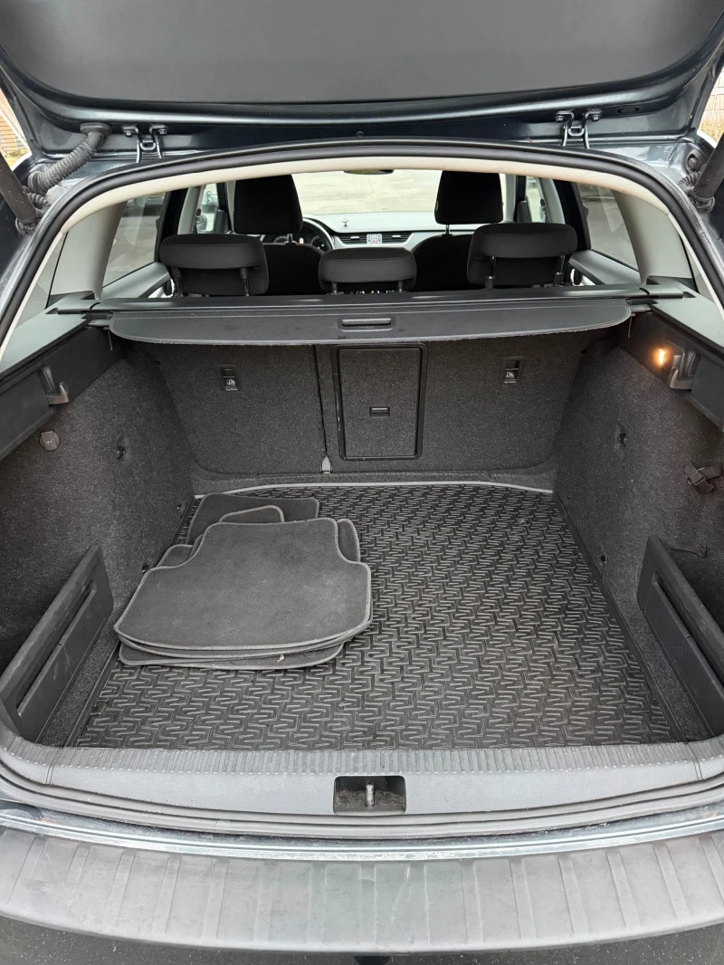Skoda Octavia 2.0tdi 150кс, снимка 16 - Автомобили и джипове - 52866675