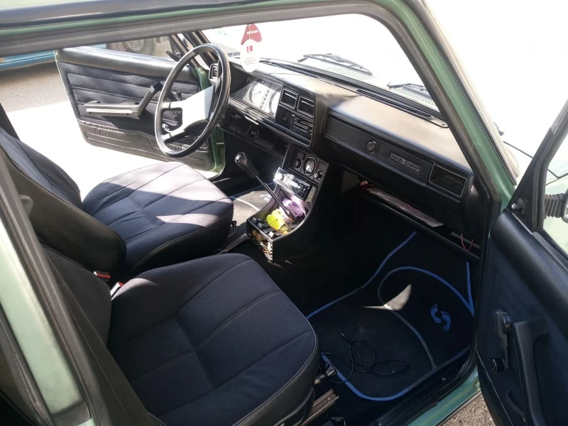 Lada 2107, снимка 13 - Автомобили и джипове - 52881862