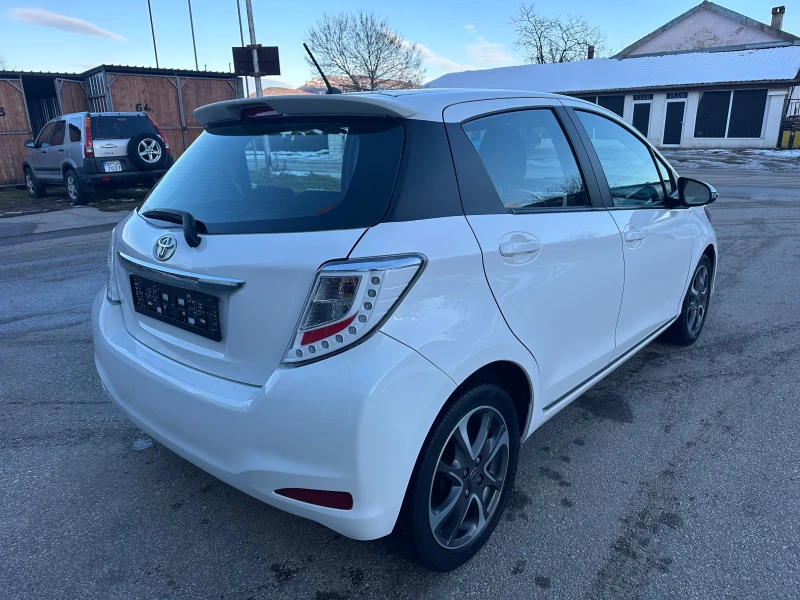 Toyota Yaris 1.3VVT-i 119000км Black&White Design, снимка 7 - Автомобили и джипове - 52938745
