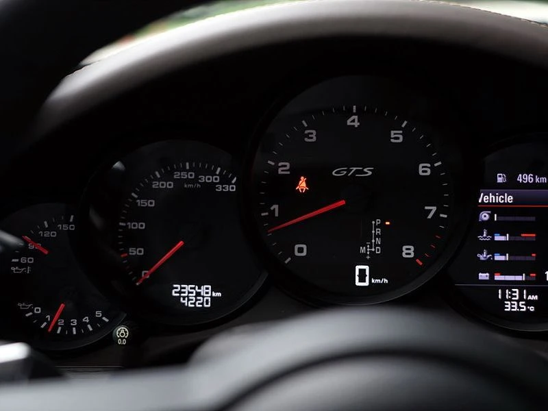 Porsche 911 Carrera 4 GTS| 450к.с.| ВКЛ.ТЕХНОТЕСТ, снимка 8 - Автомобили и джипове - 55375005