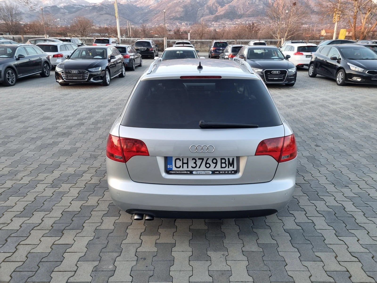 Audi A4 2.0TDi-140кс 8V * S-LINE* ОБСЛУЖЕН - изображение 5