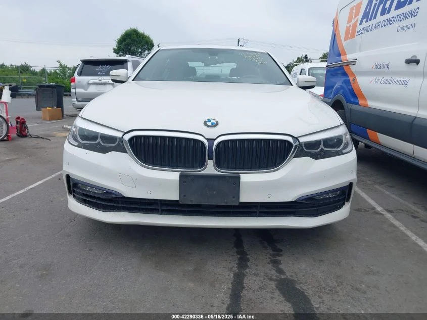 BMW 530 XDRIVE/RECARO/ПАНО/ПОДГРЕВИ - изображение 2