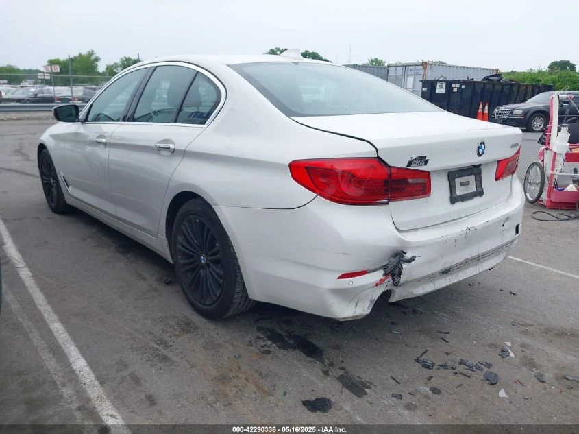 BMW 530 XDRIVE/RECARO/ПАНО/ПОДГРЕВИ - изображение 4