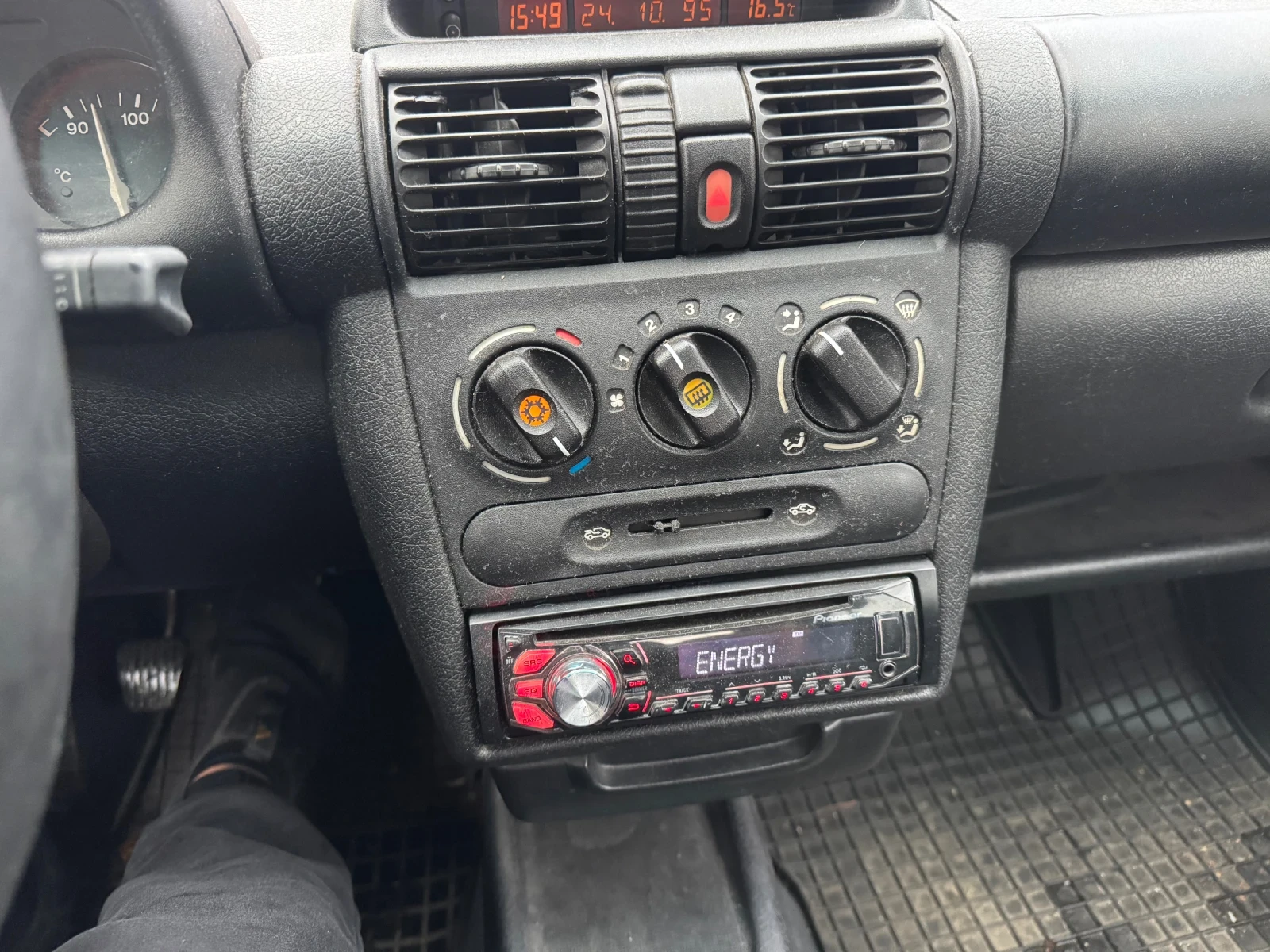 Opel Corsa 1.2  | Mobile.bg — изображение 14